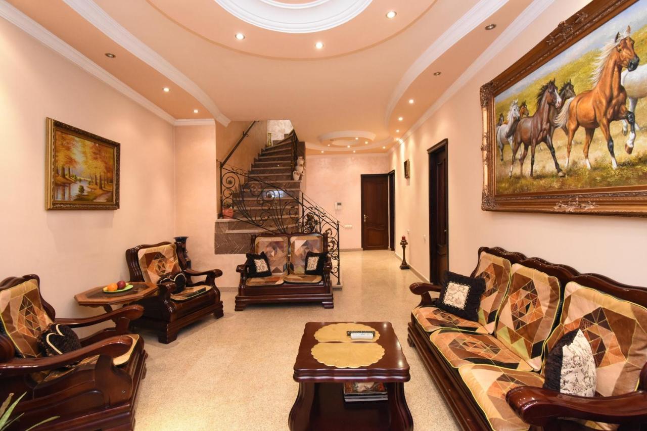 Guest House Erivan Exterior foto