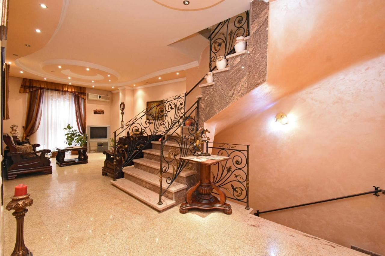 Guest House Erivan Exterior foto