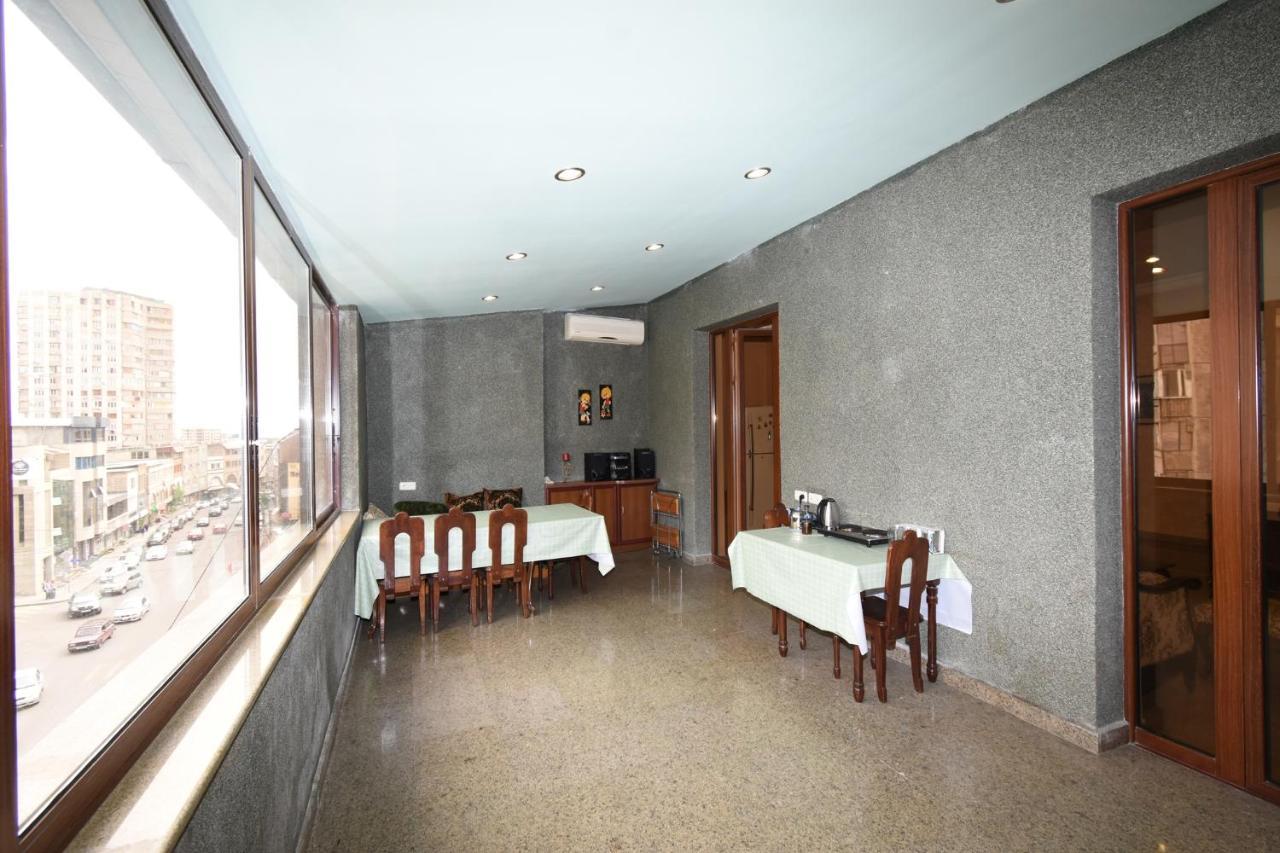 Guest House Erivan Exterior foto