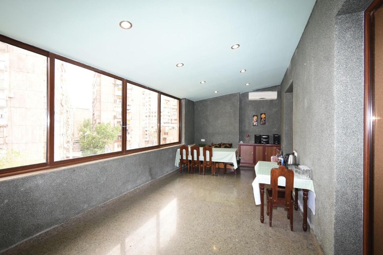 Guest House Erivan Exterior foto