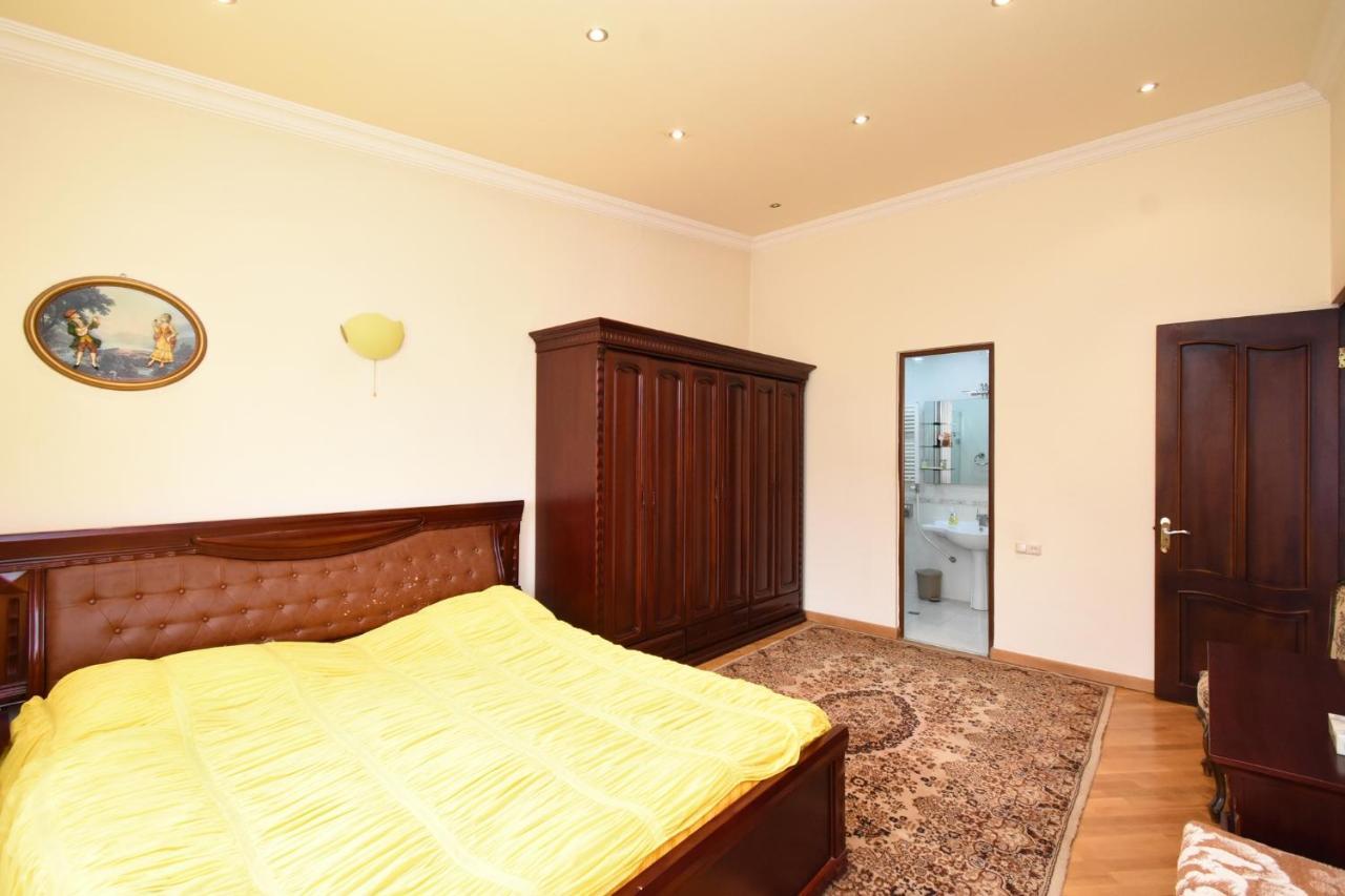 Guest House Erivan Exterior foto