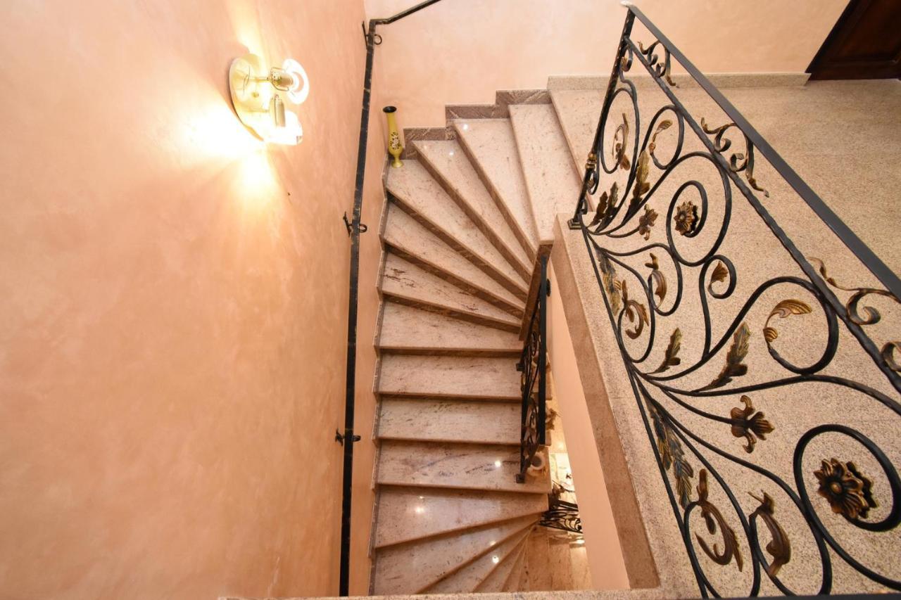 Guest House Erivan Exterior foto