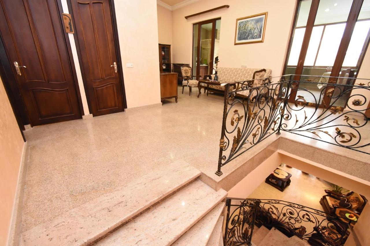 Guest House Erivan Exterior foto