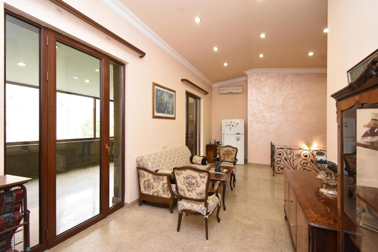 Guest House Erivan Exterior foto