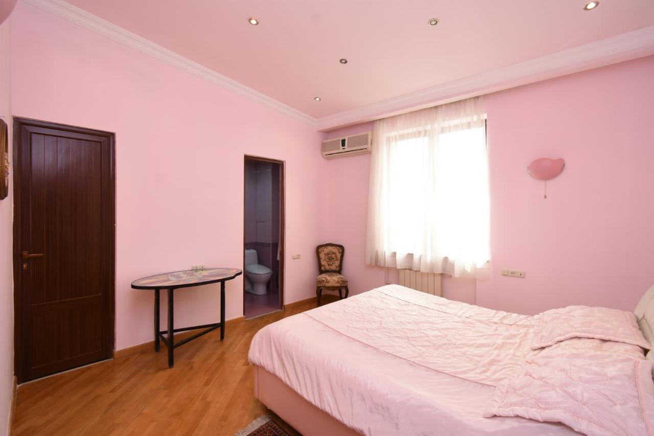 Guest House Erivan Exterior foto