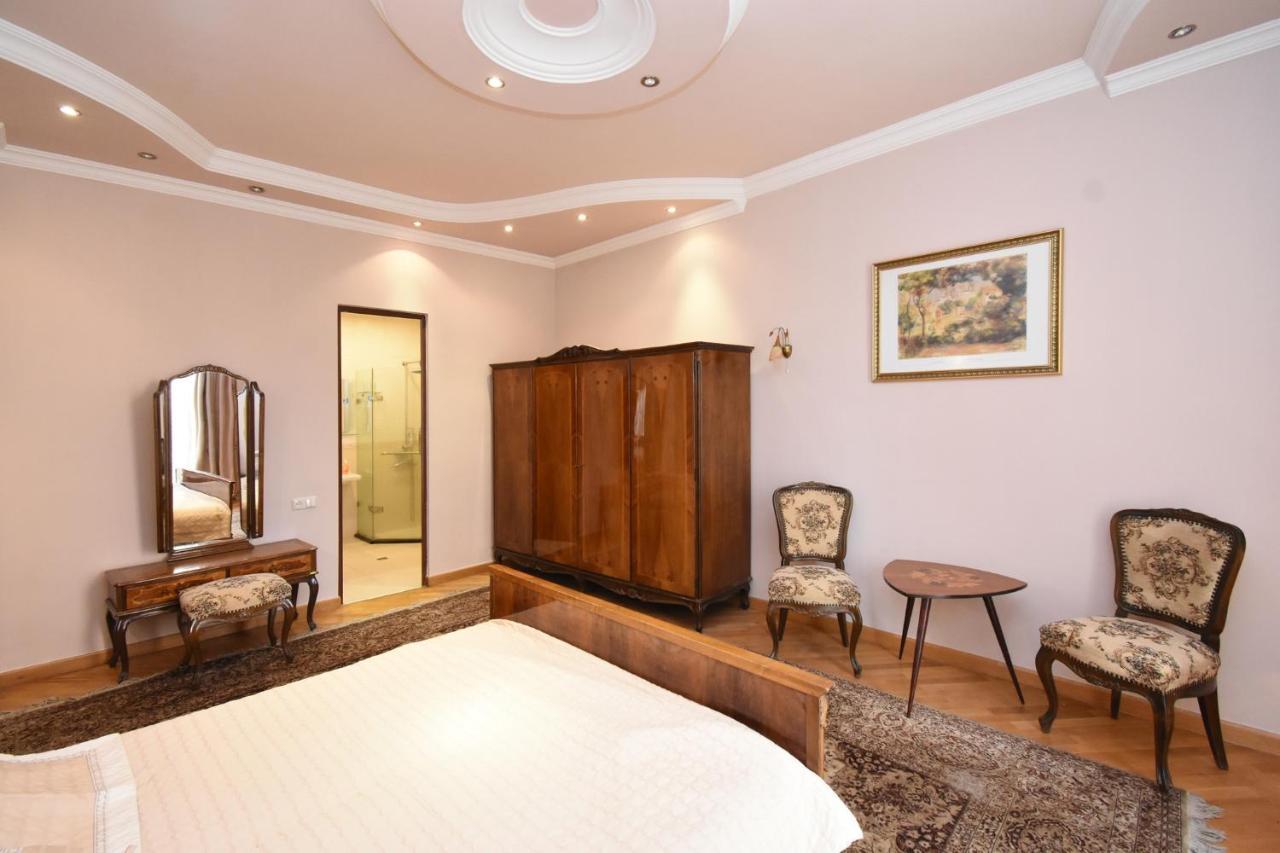 Guest House Erivan Exterior foto