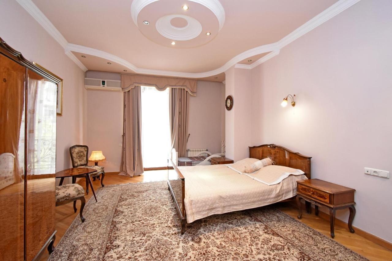 Guest House Erivan Exterior foto