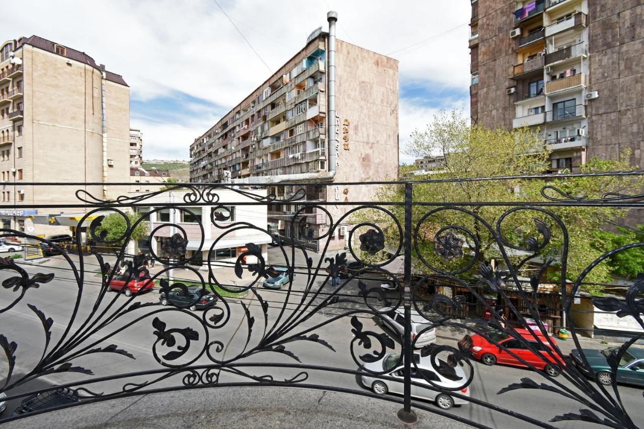 Guest House Erivan Exterior foto